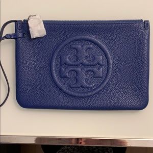 Authentic New Tory Burch Peri Bombe wristlet